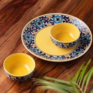 ExclusiveLane Ceramic Dinner Plate with Bowls