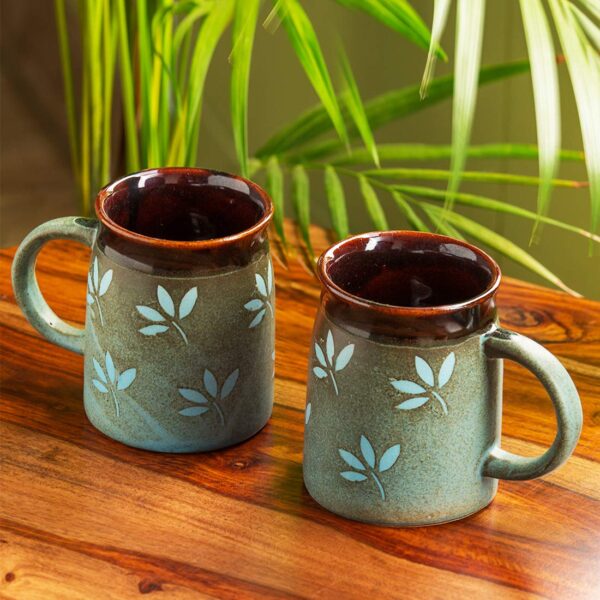 ExclusiveLane 'Leaf Sips' Ceramic Tea Cups